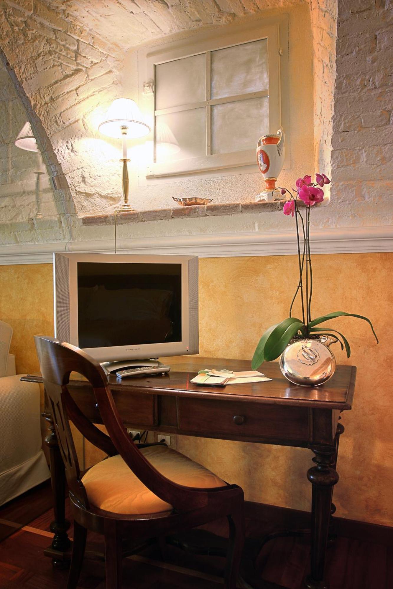 Bed and Breakfast Residenza D'Epoca Campo Regio Relais Сиена Экстерьер фото